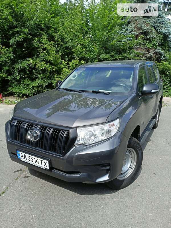 2019 toyota land cruiser prado