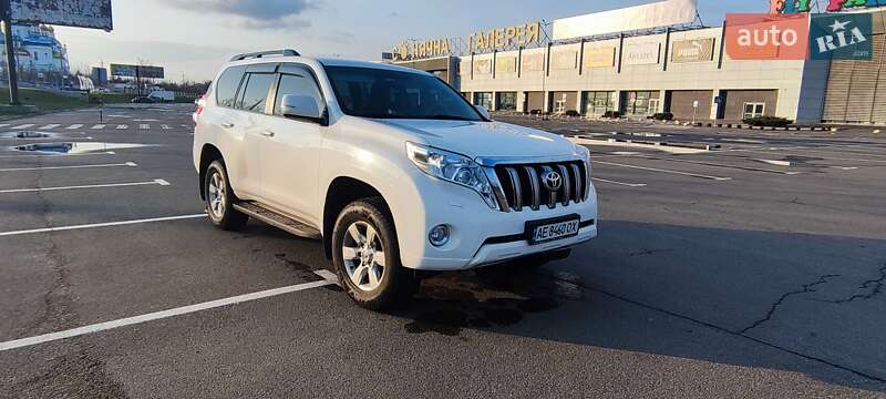 2017 toyota land cruiser 150