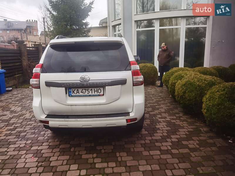 2016 toyota land cruiser
