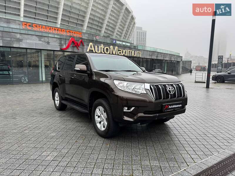 2018 toyota land cruiser prado
