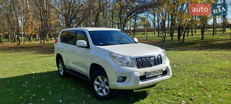 2010 toyota land cruiser prado