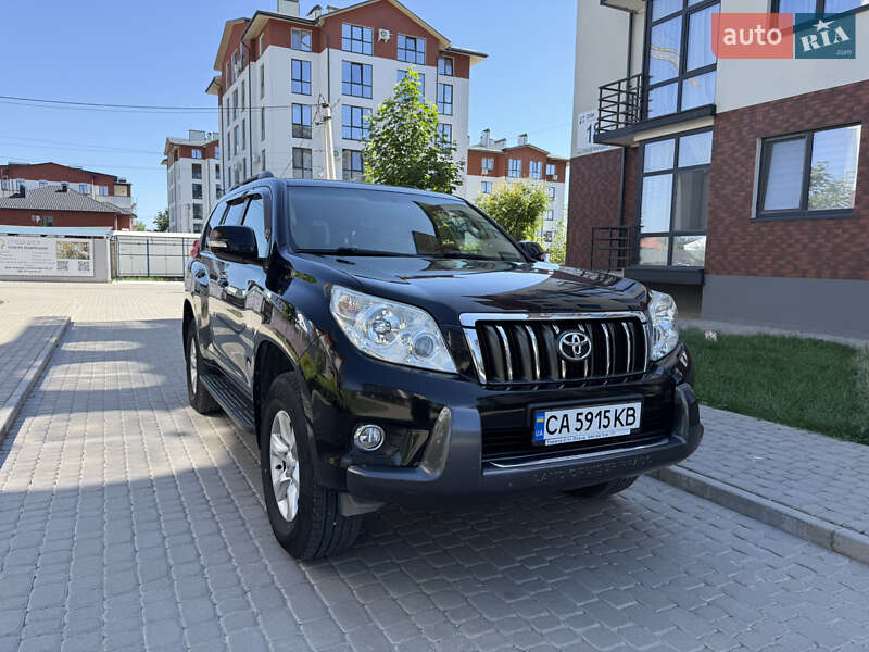 2010 toyota land cruiser prado