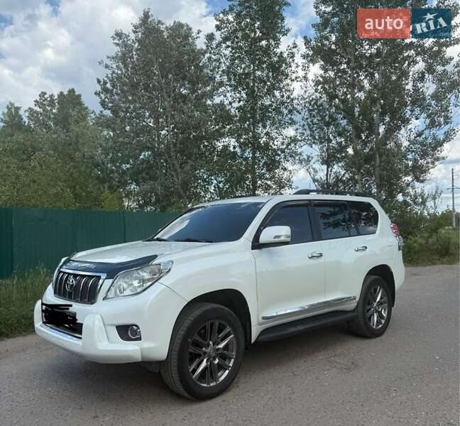 2010 toyota prado