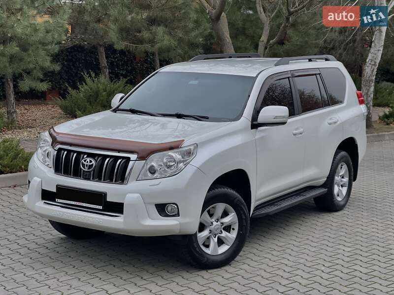 2011 toyota land cruiser prado