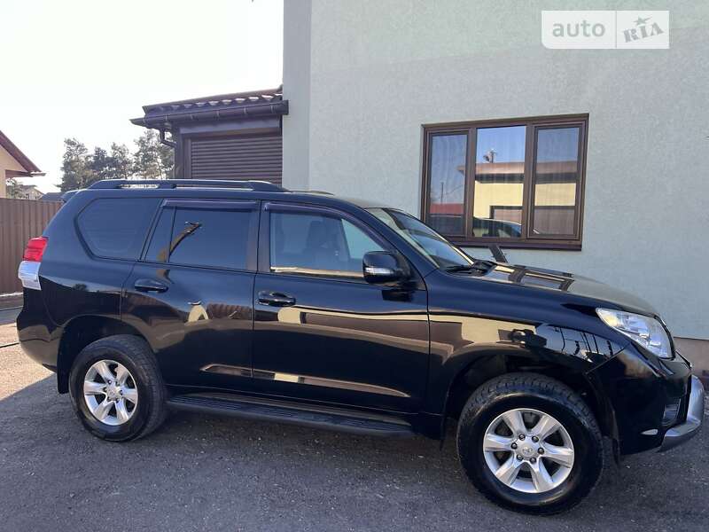2010 toyota prado