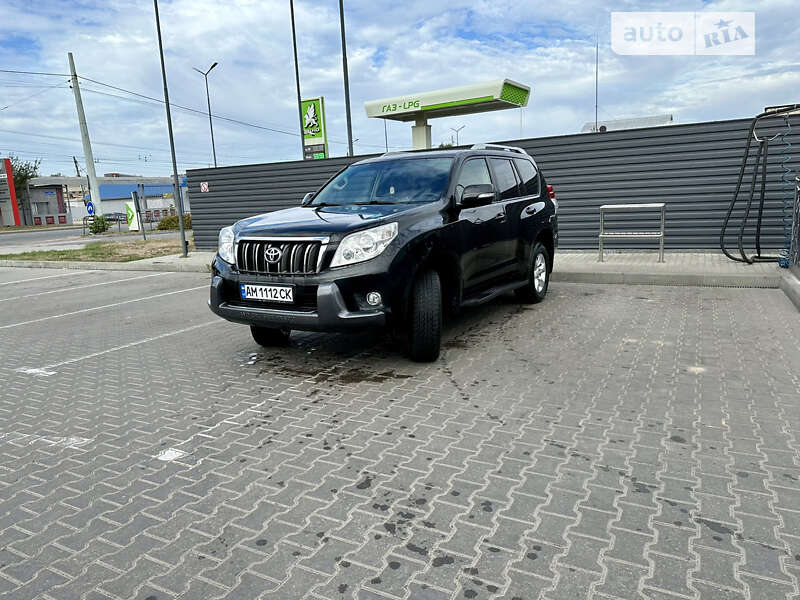 2010 toyota prado