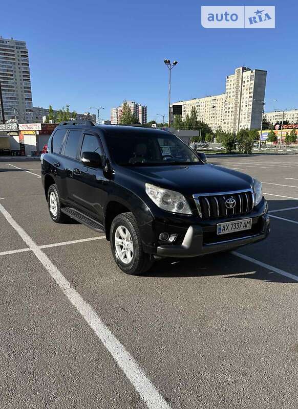 2010 toyota land cruiser prado