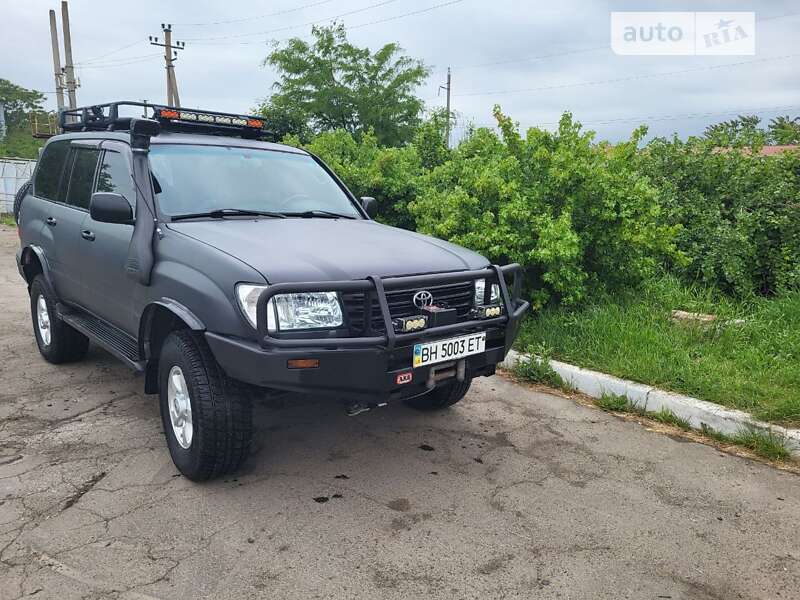 2004 toyota land cruiser