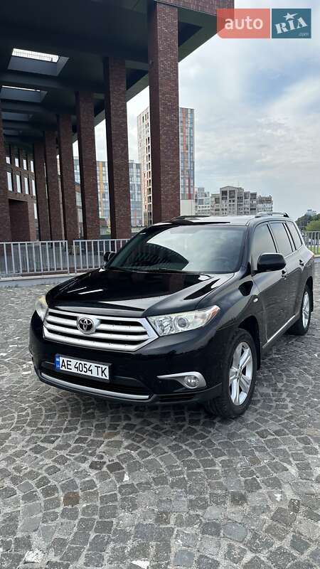 2011 toyota highlander