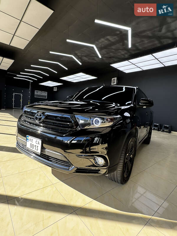 2011 toyota highlander