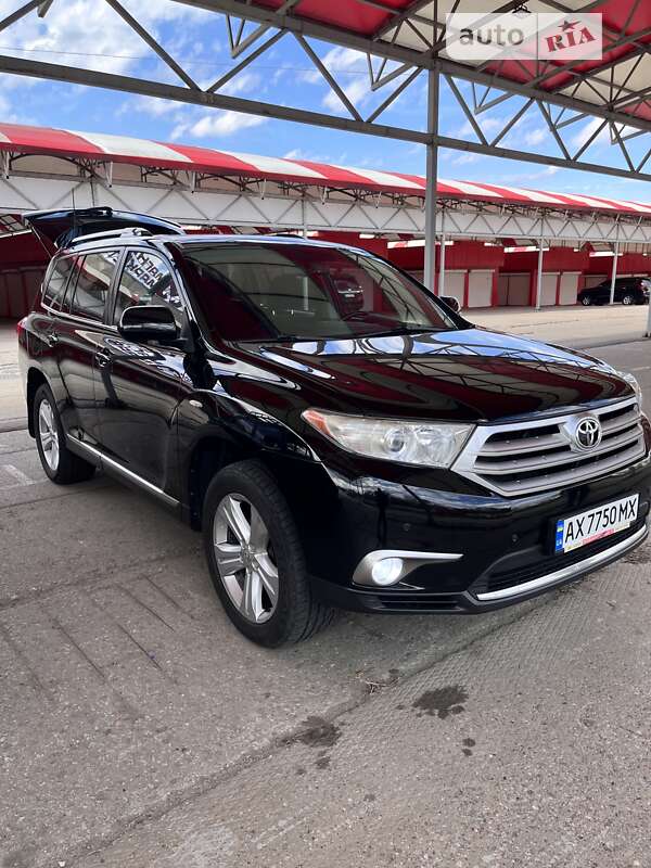 2010 toyota highlander