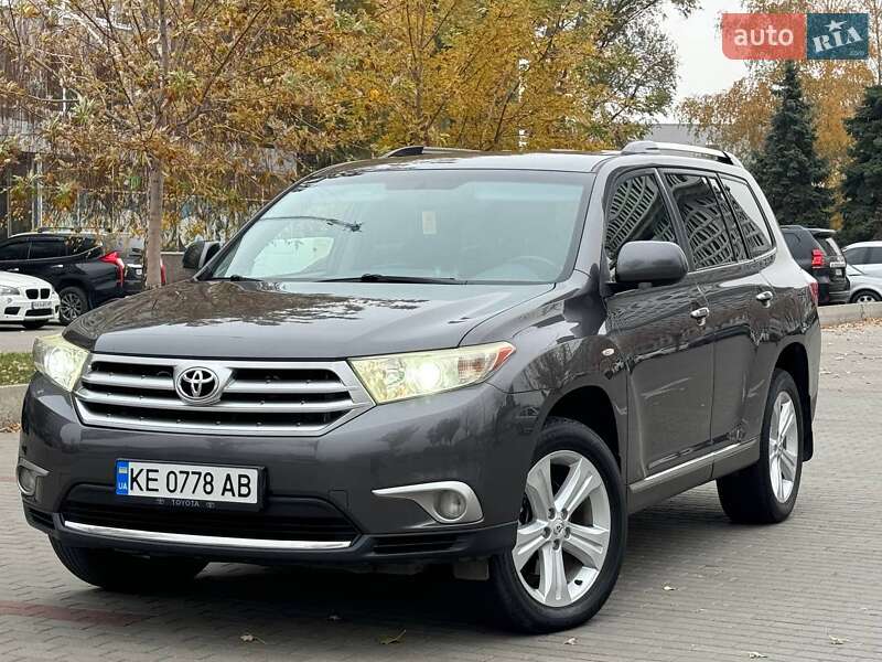 2011 toyota highlander
