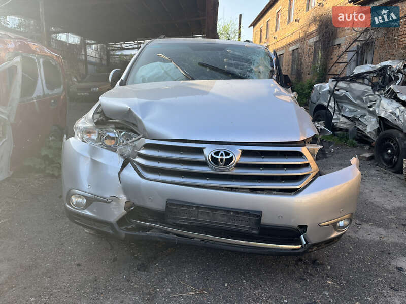 2012 toyota highlander