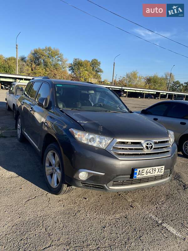 2011 toyota highlander