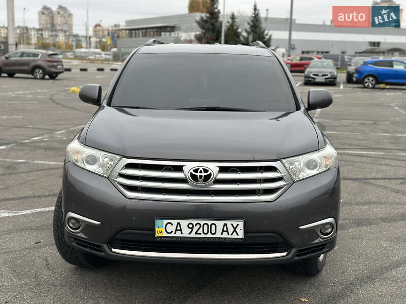 2012 toyota highlander
