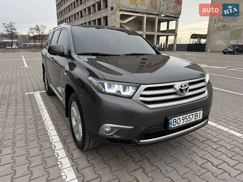 2012 toyota highlander