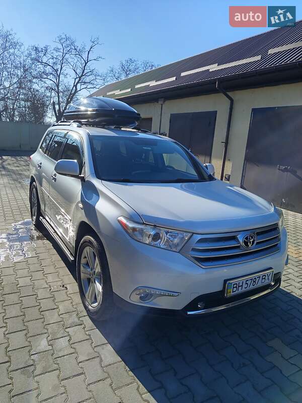 2011 toyota highlander