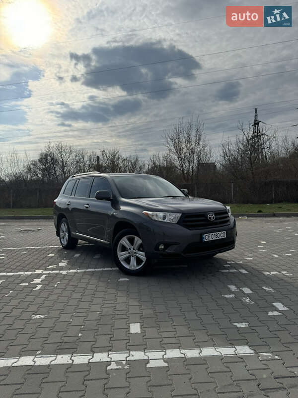 2011 toyota highlander