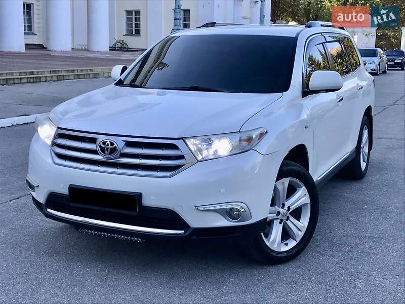 2010 toyota highlander
