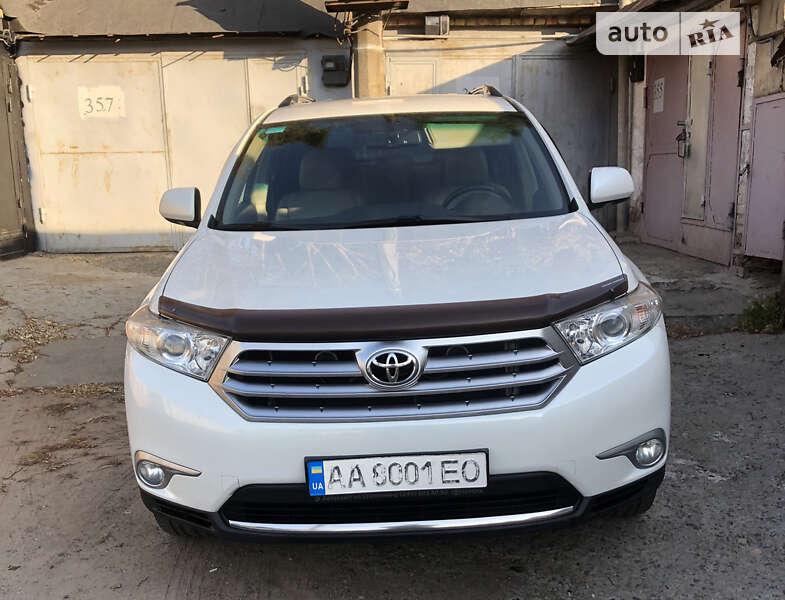 2011 toyota highlander