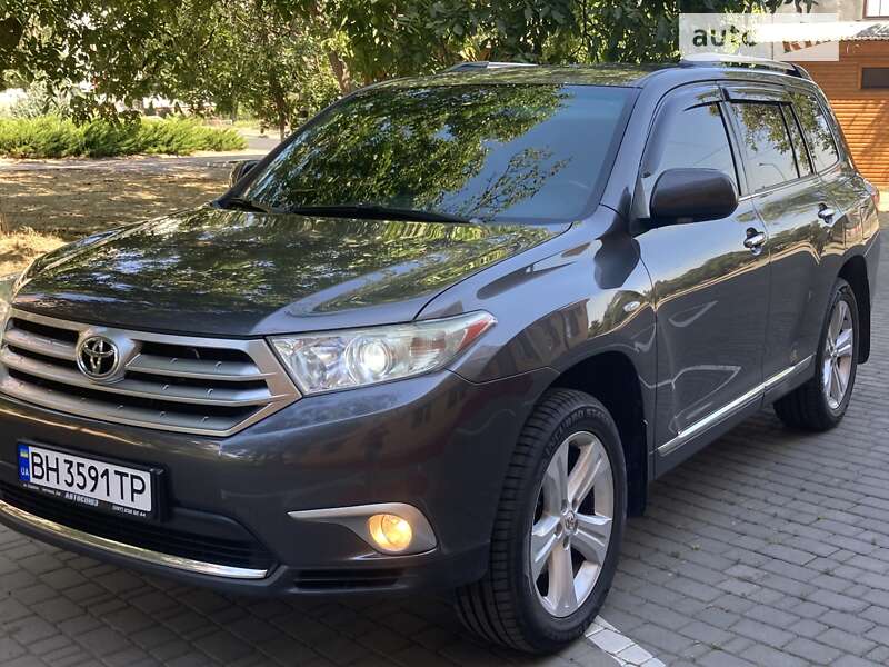 2010 toyota highlander