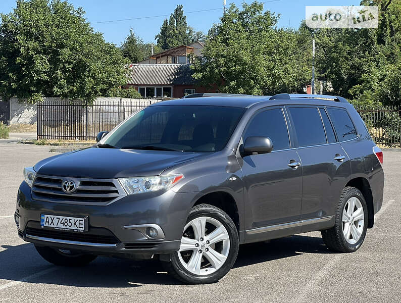 2010 toyota highlander