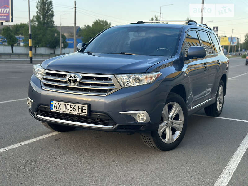 2011 toyota highlander