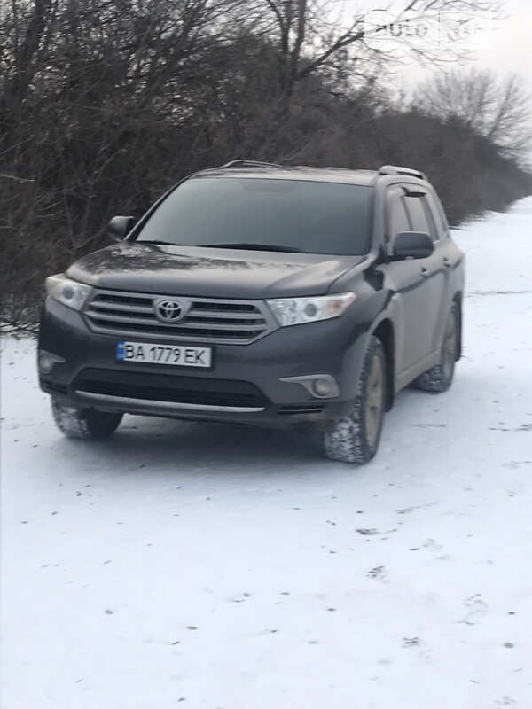 2011 toyota highlander