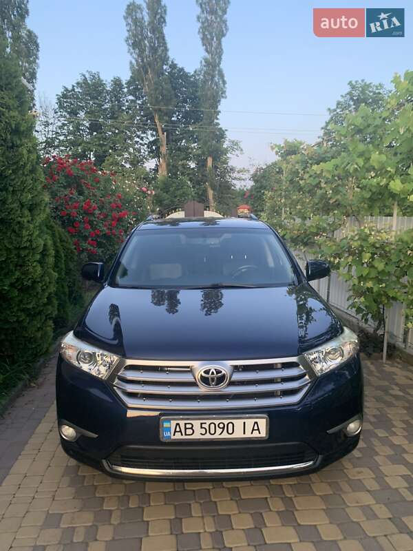 2011 toyota highlander