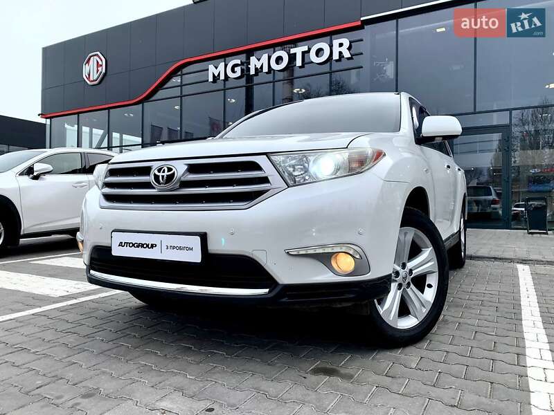 2011 toyota highlander