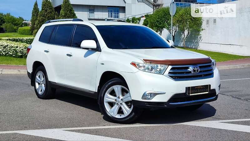 2011 toyota highlander