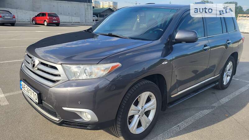 2011 toyota highlander