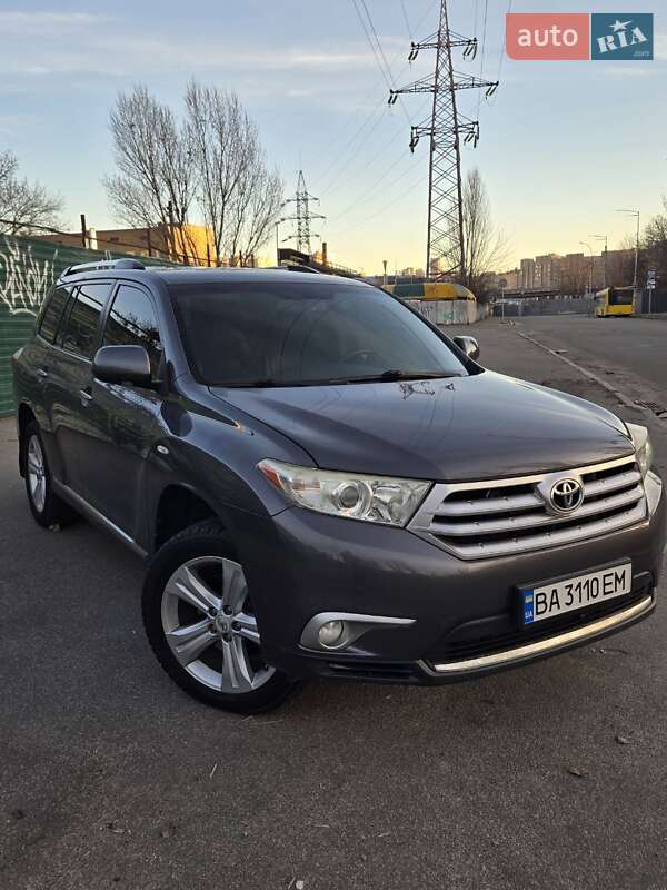 2012 toyota highlander