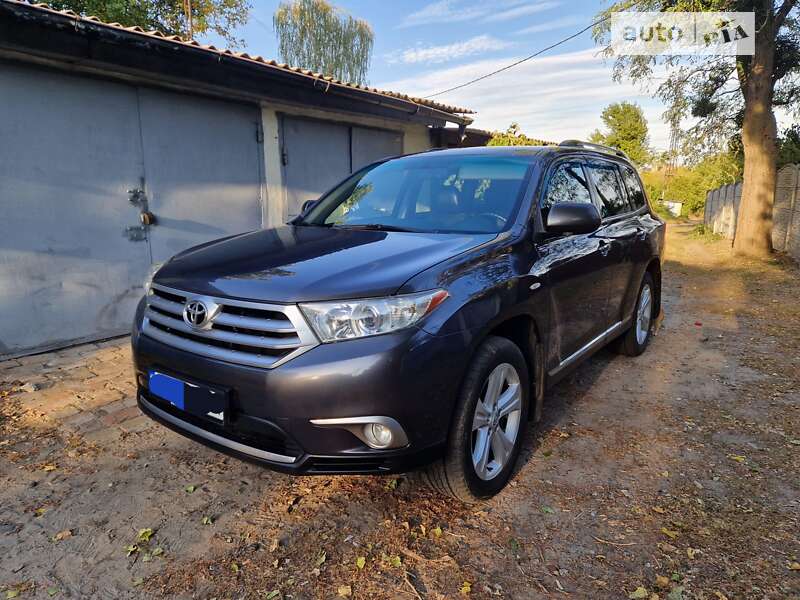 2011 toyota highlander