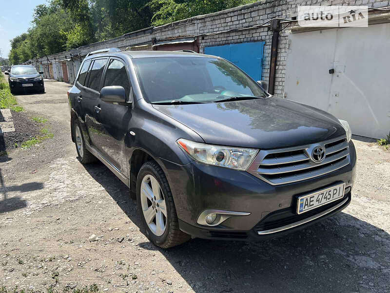2011 toyota highlander