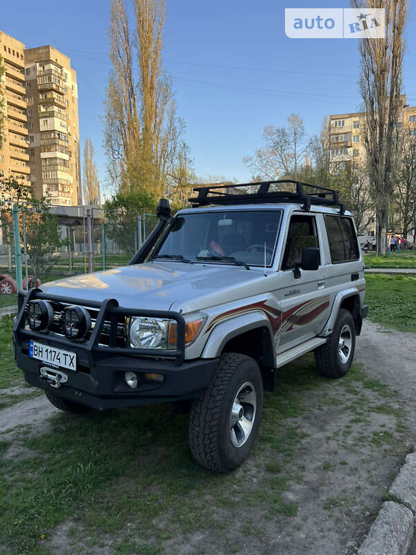 2008 toyota land cruiser