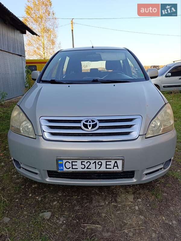 2002 toyota avensis verso