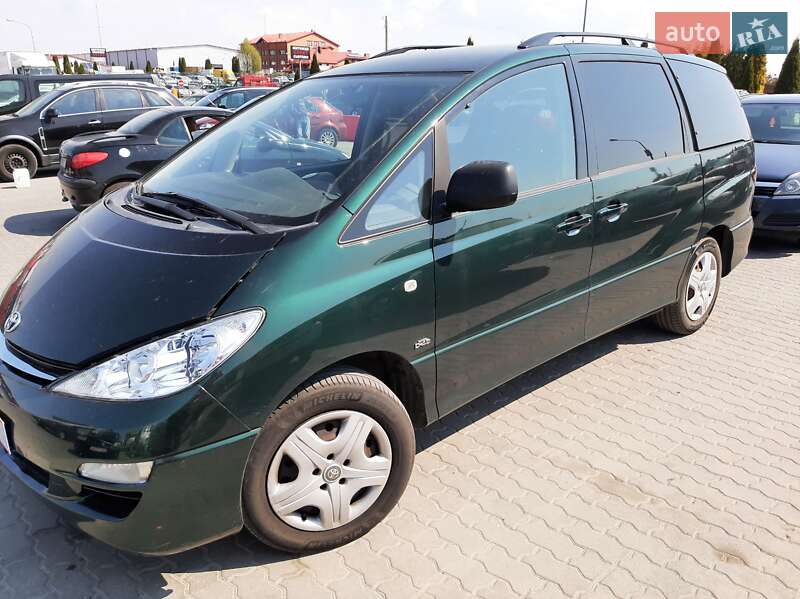 2004 toyota previa