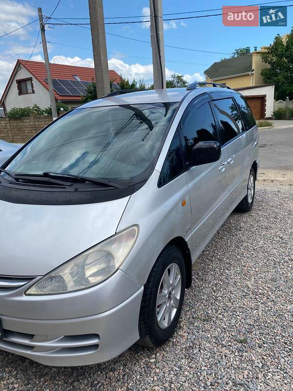 2003 toyota previa
