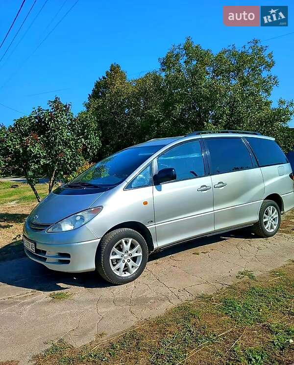 2003 toyota previa