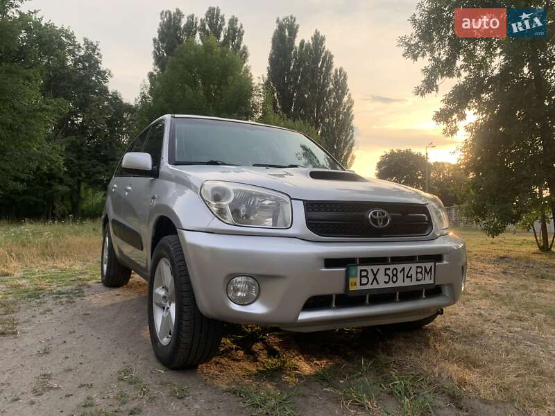 2002 toyota rav4