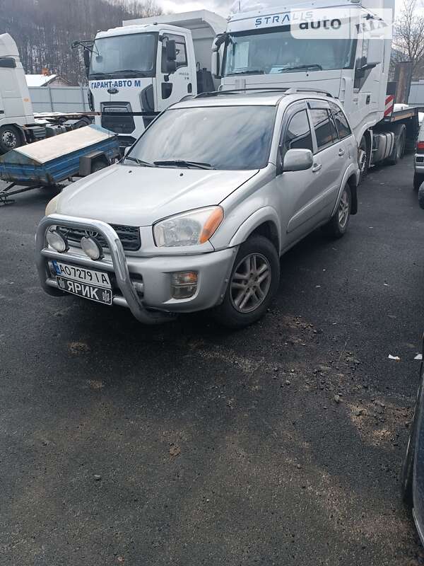 2002 toyota rav4