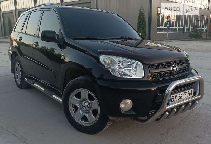 2004 toyota rav4