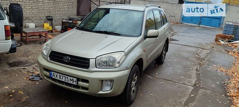 2001 toyota rav4