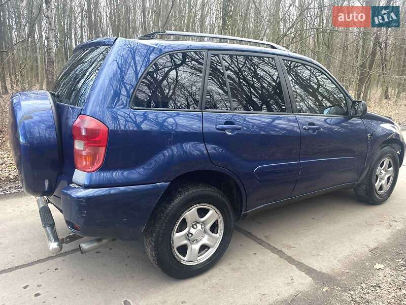 2002 toyota rav4