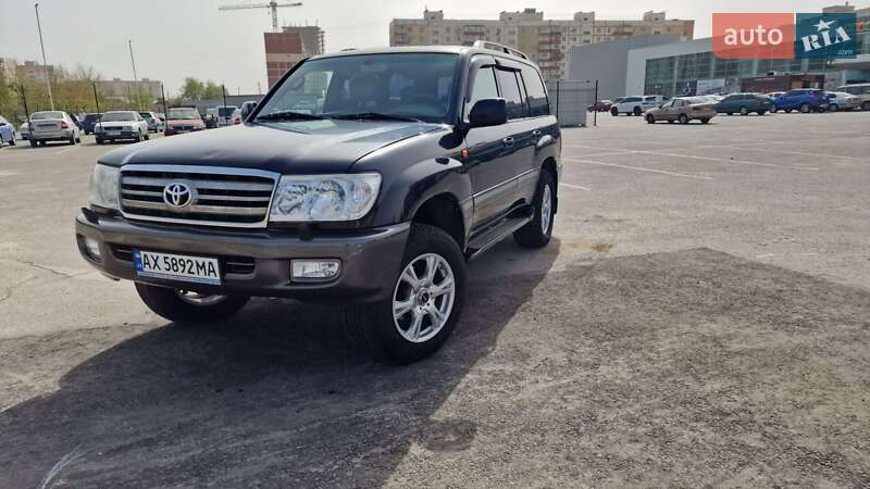 2006 toyota land cruiser 100