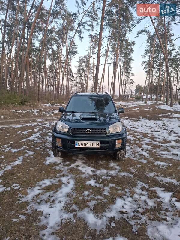2001 toyota rav4