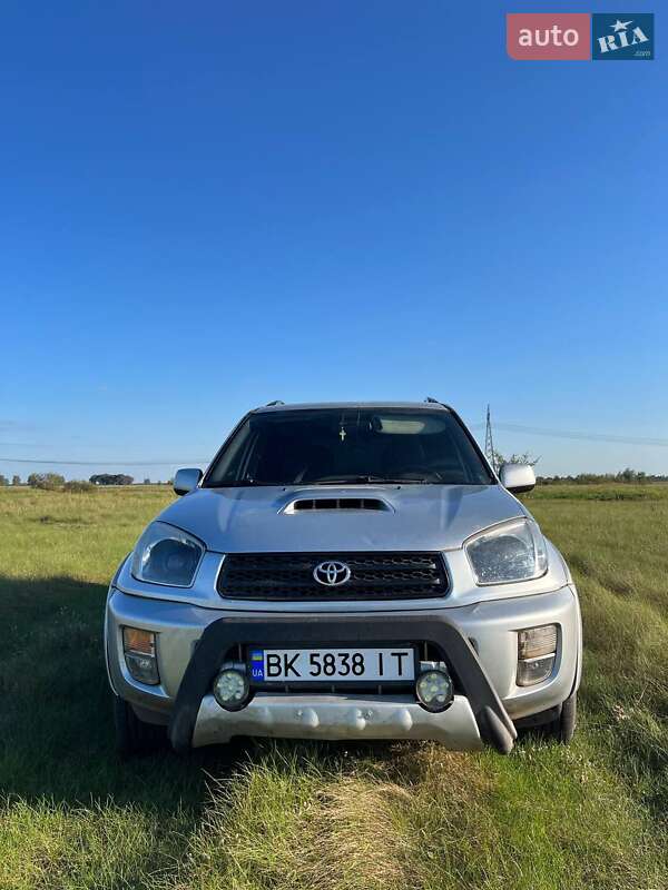 2002 toyota rav4