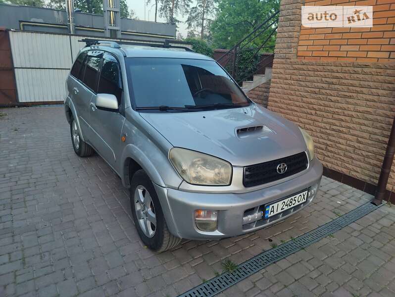 2002 toyota rav4