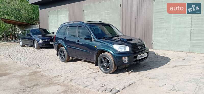 2002 toyota rav4